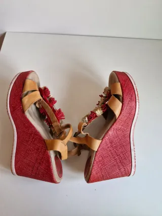 Sandalias Porronet Marrón y Rojo
