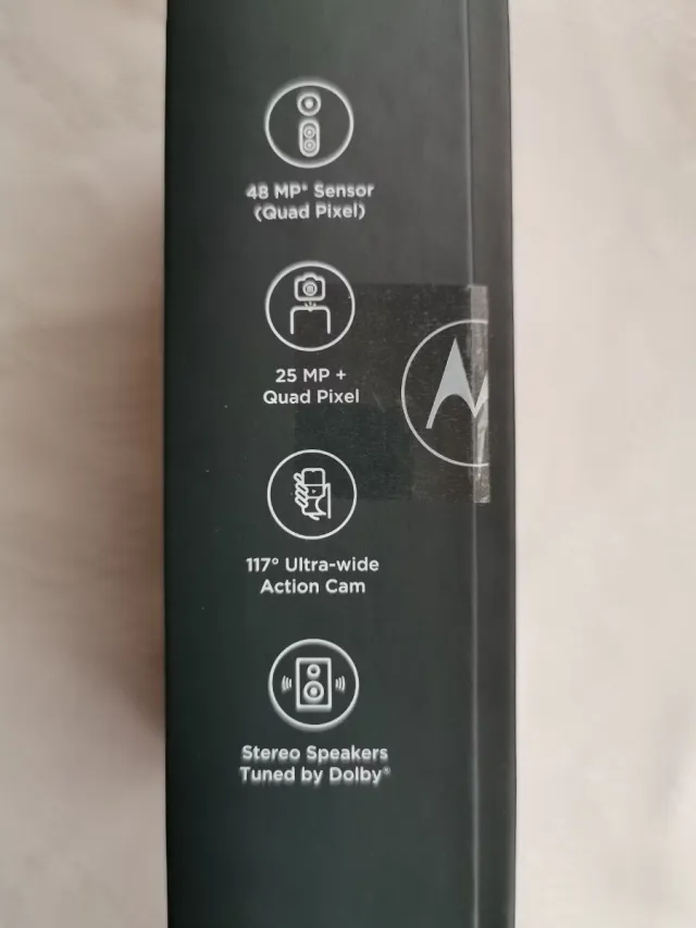 Motorola G8 Plus, Triple cámara