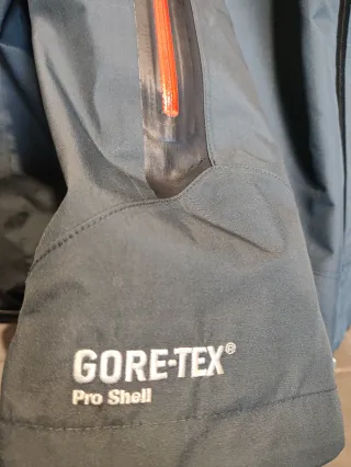 Chaqueta Trangoworld Gore-Tex Gris