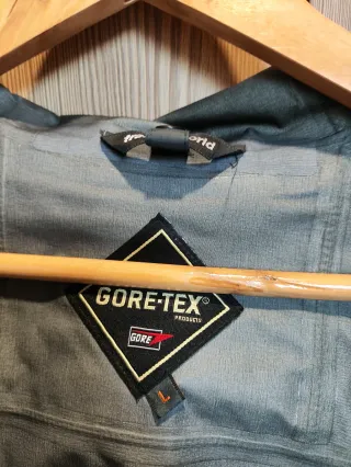 Chaqueta Trangoworld Gore-Tex Gris