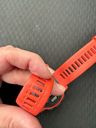 Reloj Garmin Instinct Solar Rojo