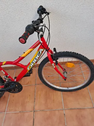 Bicicleta Orbea Loop Roja