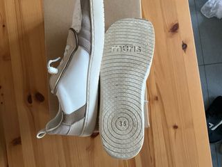 Zapatillas barefoot marca Muris mujer beige/blanco