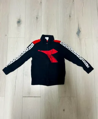 Tuta Diadora nera e rossa