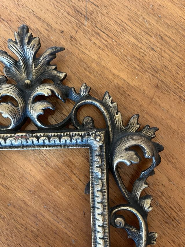 Marco in bronzo massiccio di HARRISON & GIL