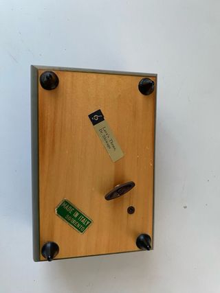 Carillon musicale in legno con fiori