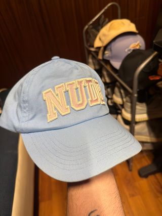 Gorra Nude Project Azul y Rosa