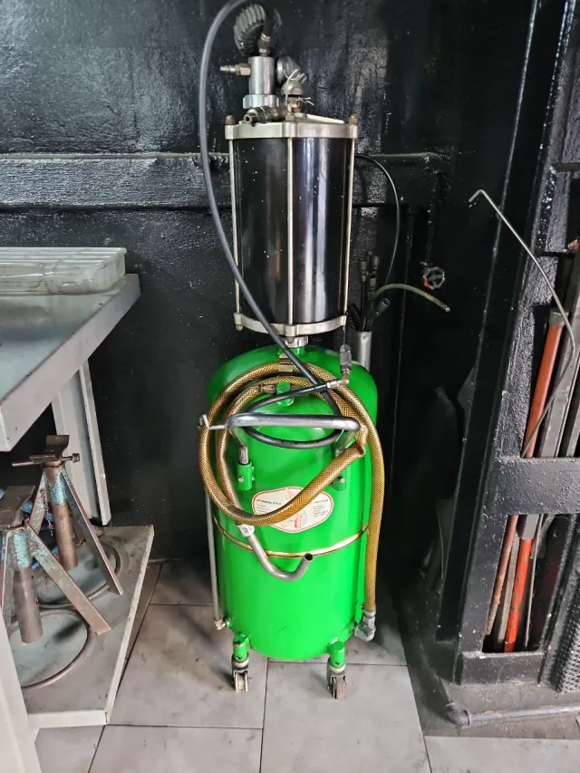 Chupona de aceite industrial