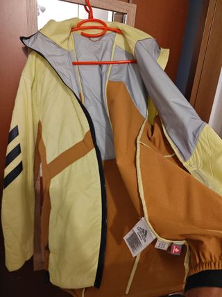 Chaqueta Adidas Terrex GV4366