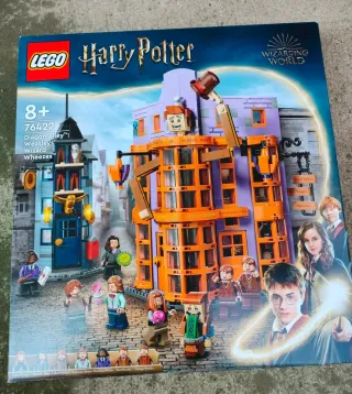 LEGO Harry Potter 76422 Weasleys' Wizard Wheezes