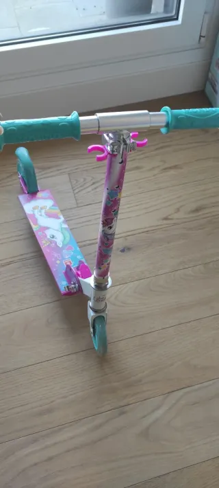 Patinete infantil Mondo, 2 Ruedas con  unicornio