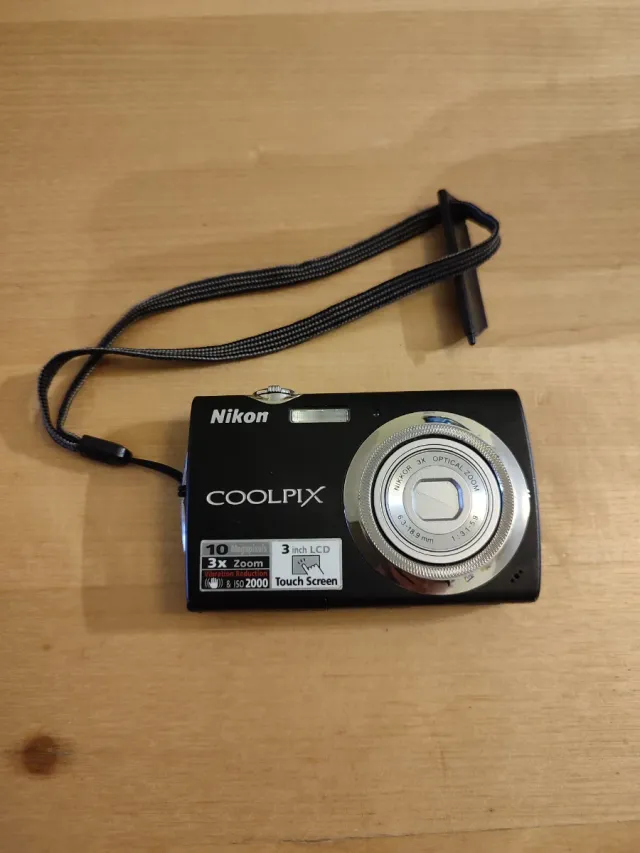 Cámara Digital Nikon Coolpix S230 Negra