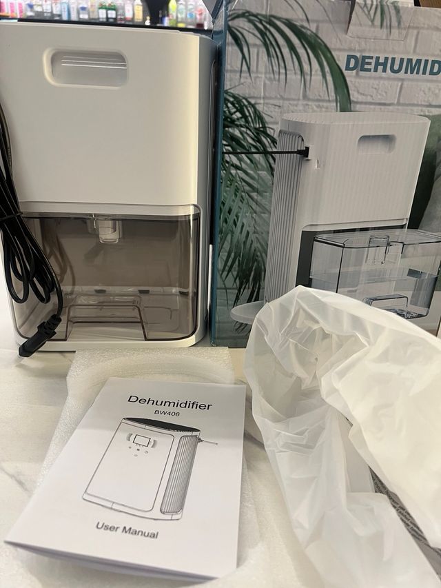 Deshumidificador 2.8L Verde y Blanco