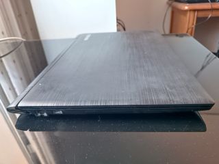 Portátil Toshiba Satellite C55-C-1T1 i3 / 8GB RAM