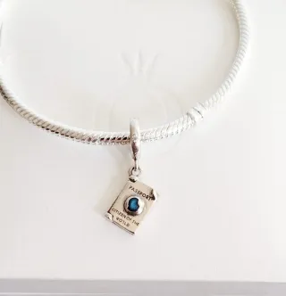Charm Colgante Pasaporte