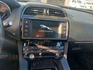 Jaguar F-Pace 2017