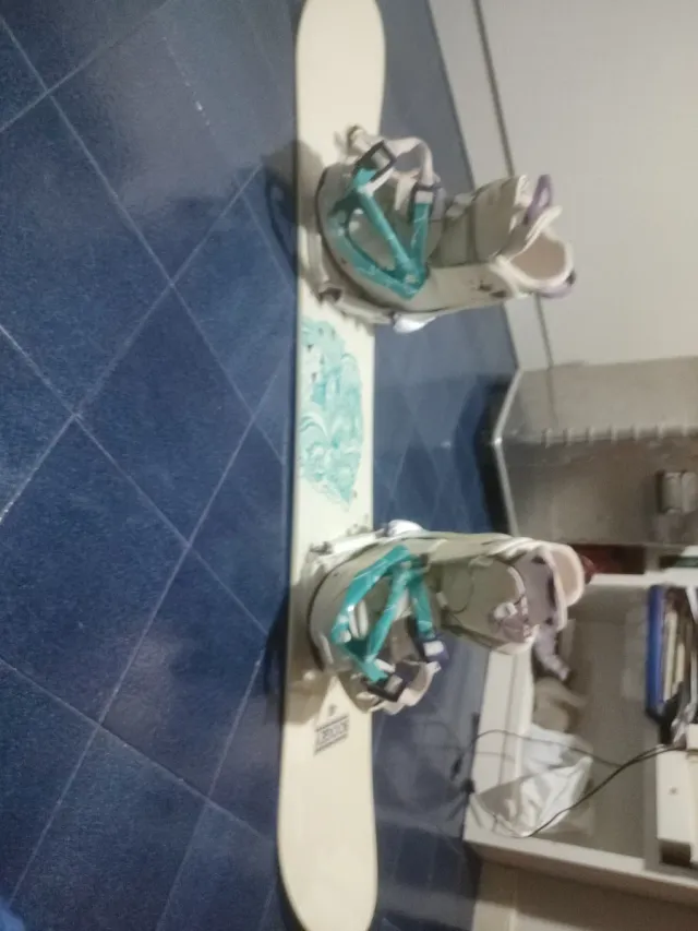 Tabla Snowboard Boogey Blanca + Botas