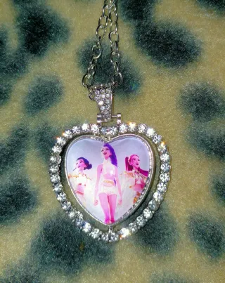 Collana Kpop Demon Hunters, Huntrix e Saja Boys