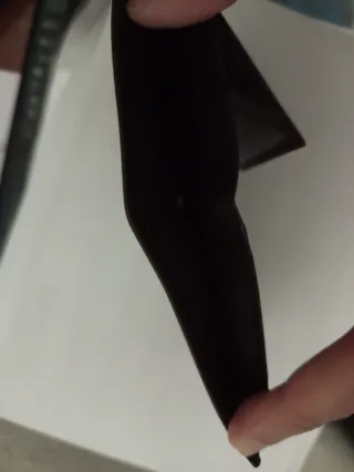 Billetera de piel marrón