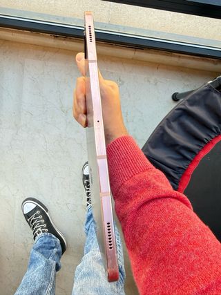 Samsung Tab S7+ con funda