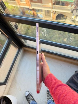 Samsung Tab S7+ con funda