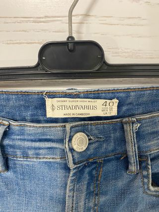 Pantalones vaqueros Stradivarius