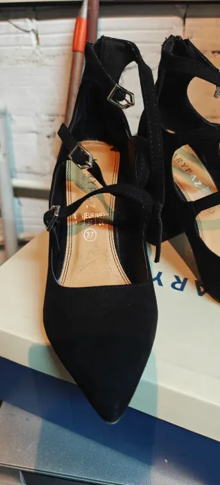 Zapatos de tacón con estampado de leopardo