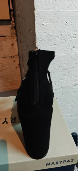 Zapatos de tacón con estampado de leopardo