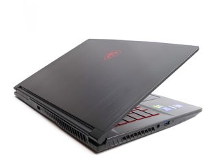 MSI GF63 Thin -i7-11800H 16GB 512GB RTX 3050 15,6"