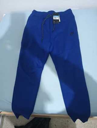 Pantalón Nike Tech Fleece