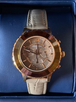 Reloj Swarovski Beige y Dorado