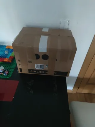 Caja de juguetes de tractores