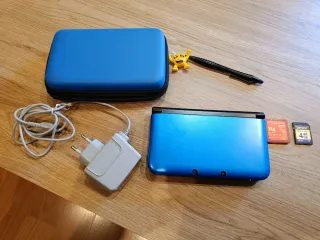 Nintendo 3DS XL Blu + Accessori
