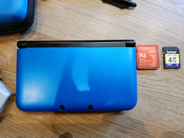 Nintendo 3DS XL Blu + Accessori