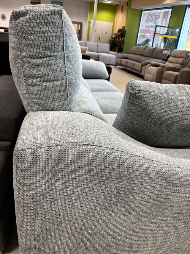 Chaiselongue de tela azul celeste / blanco