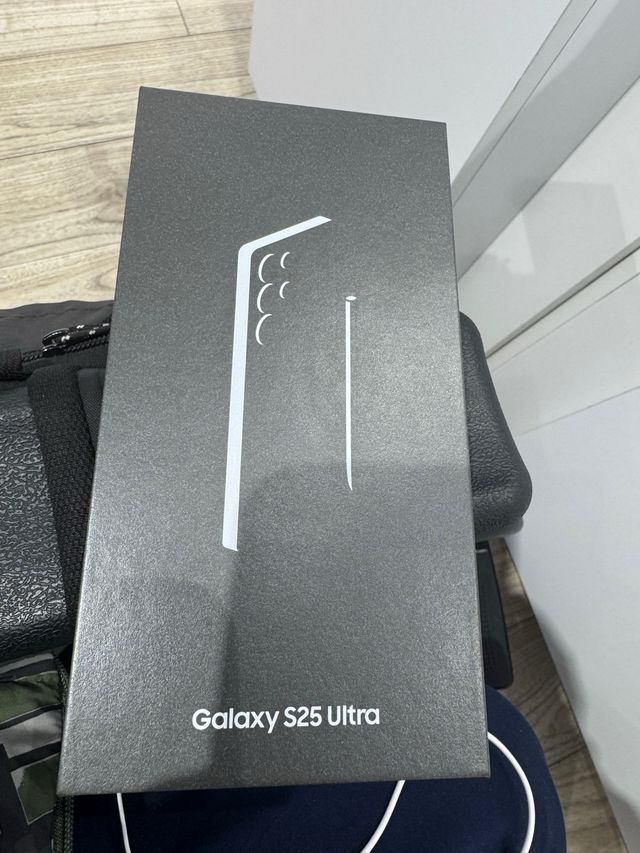 Samsung Galaxy S25 Ultra 256GB 12GB RAM