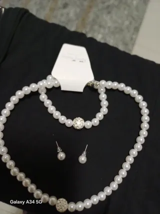 Set collana, bracciale e orecchini perle