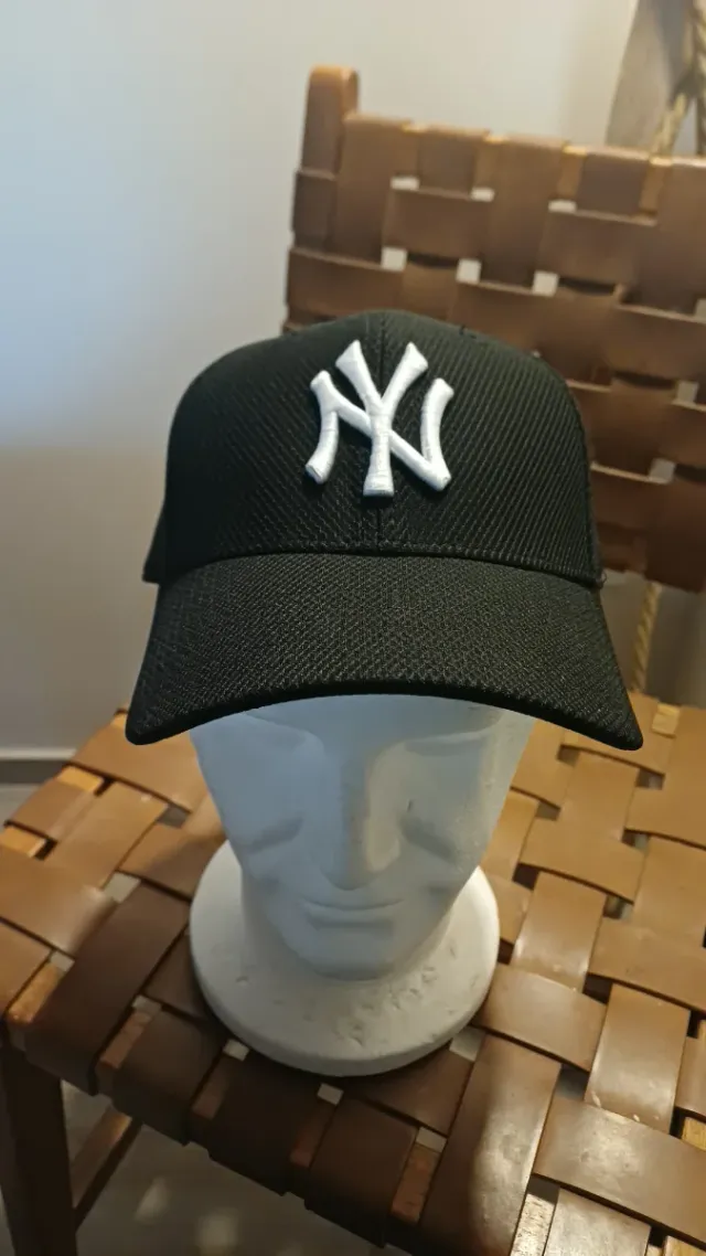 Cappello New Era Yankees Nero Bianco