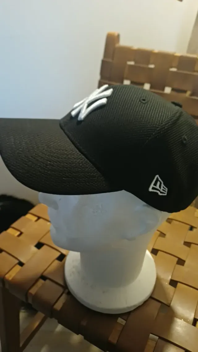 Cappello New Era Yankees Nero Bianco