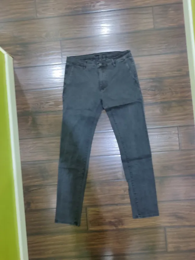 Pantalón estilo chino