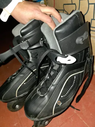 Patines en línea negros