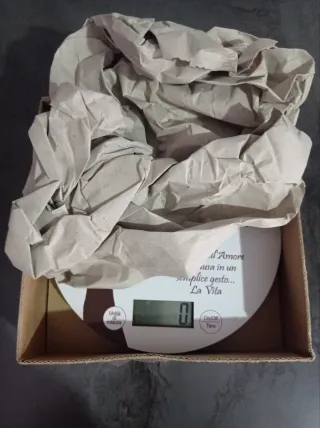 Bilancia digitale con decoro albero