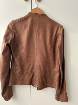 Cazadora de piel Massimo Dutti marrón