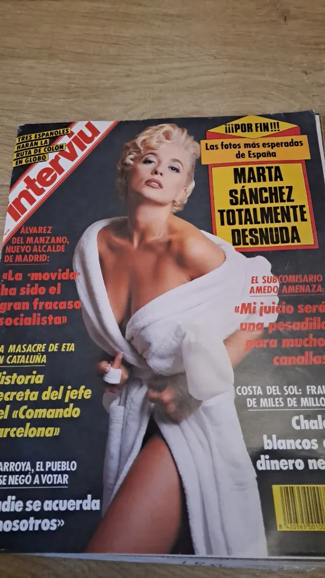 Dos miticos Interviu  Marta Sanchez Agata Lys