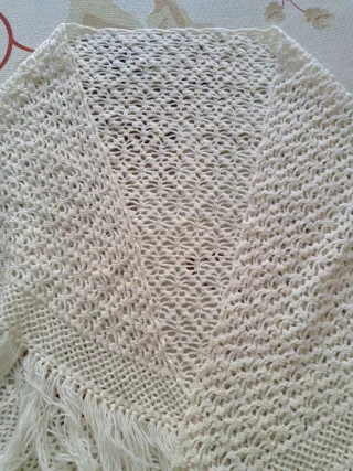 Scialle grande uncinetto bianco