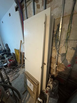 Puertas macizas lacadas