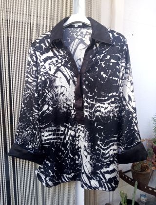 Camisa efecto seda T. 50