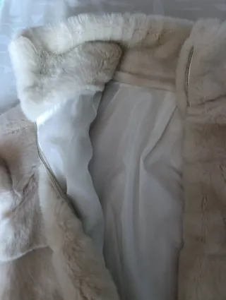 Abrigo de pelo beige