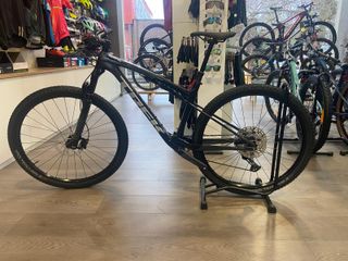 Bicicleta Trek Supercaliber SL 9.6 T-M/L
