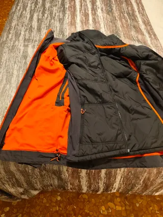 Chaqueta Quechua Negra y naranja Caballero